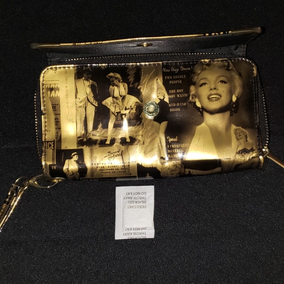 Wallet - Picture 4 of 6